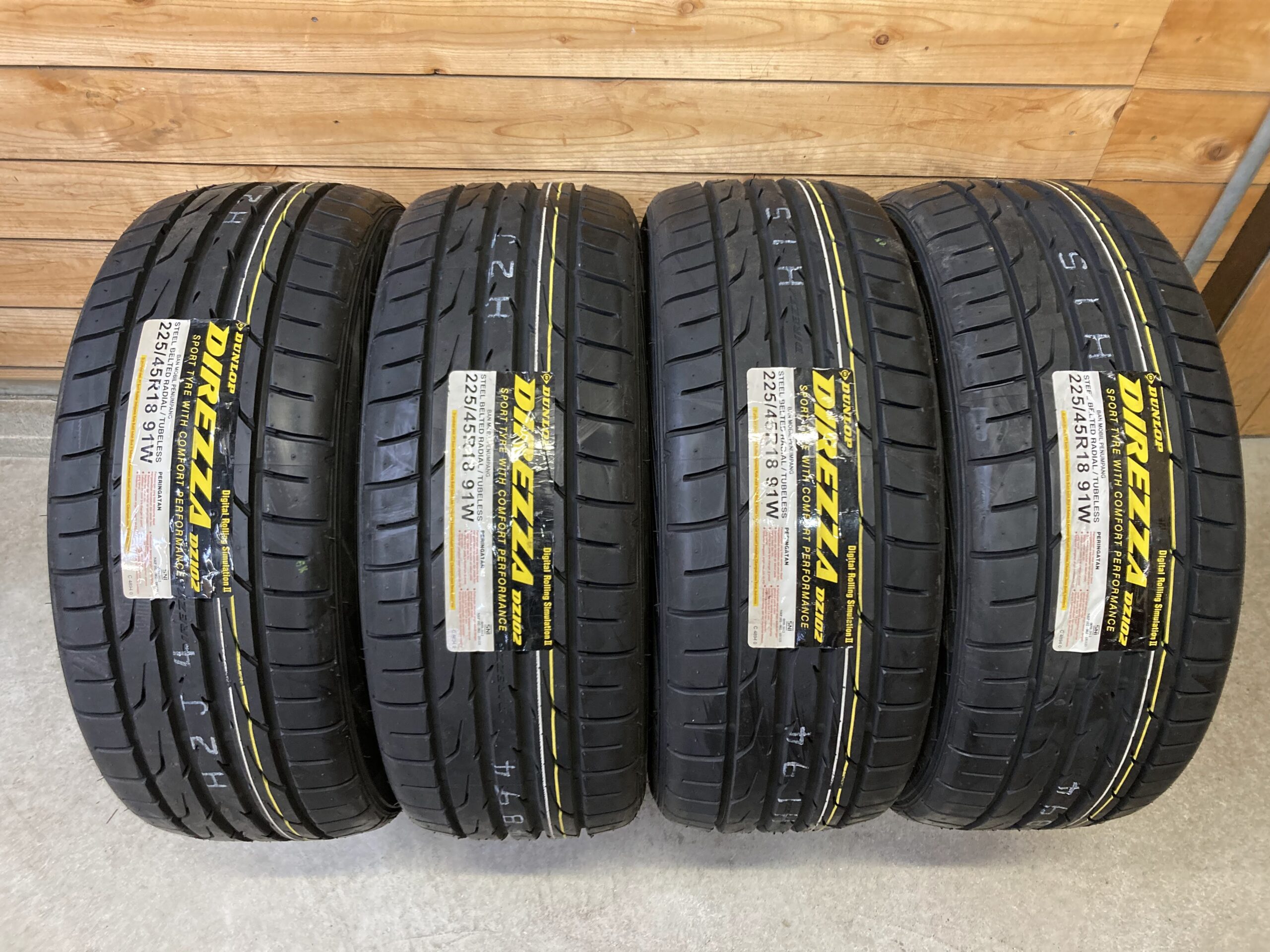 TireBox Sendai | ダンロップ DIREZZA DZ102 225/45R18 22年製 未使用 ...