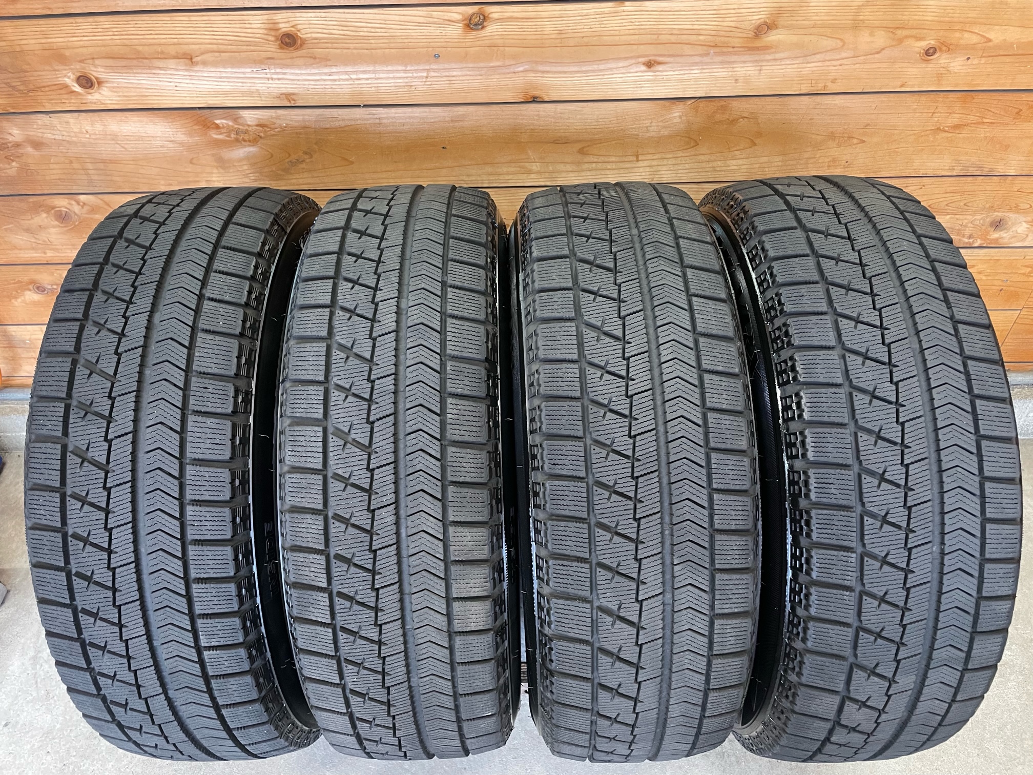 【新品】21年製 VRX3 205/65R16 4本セット タイヤのみ