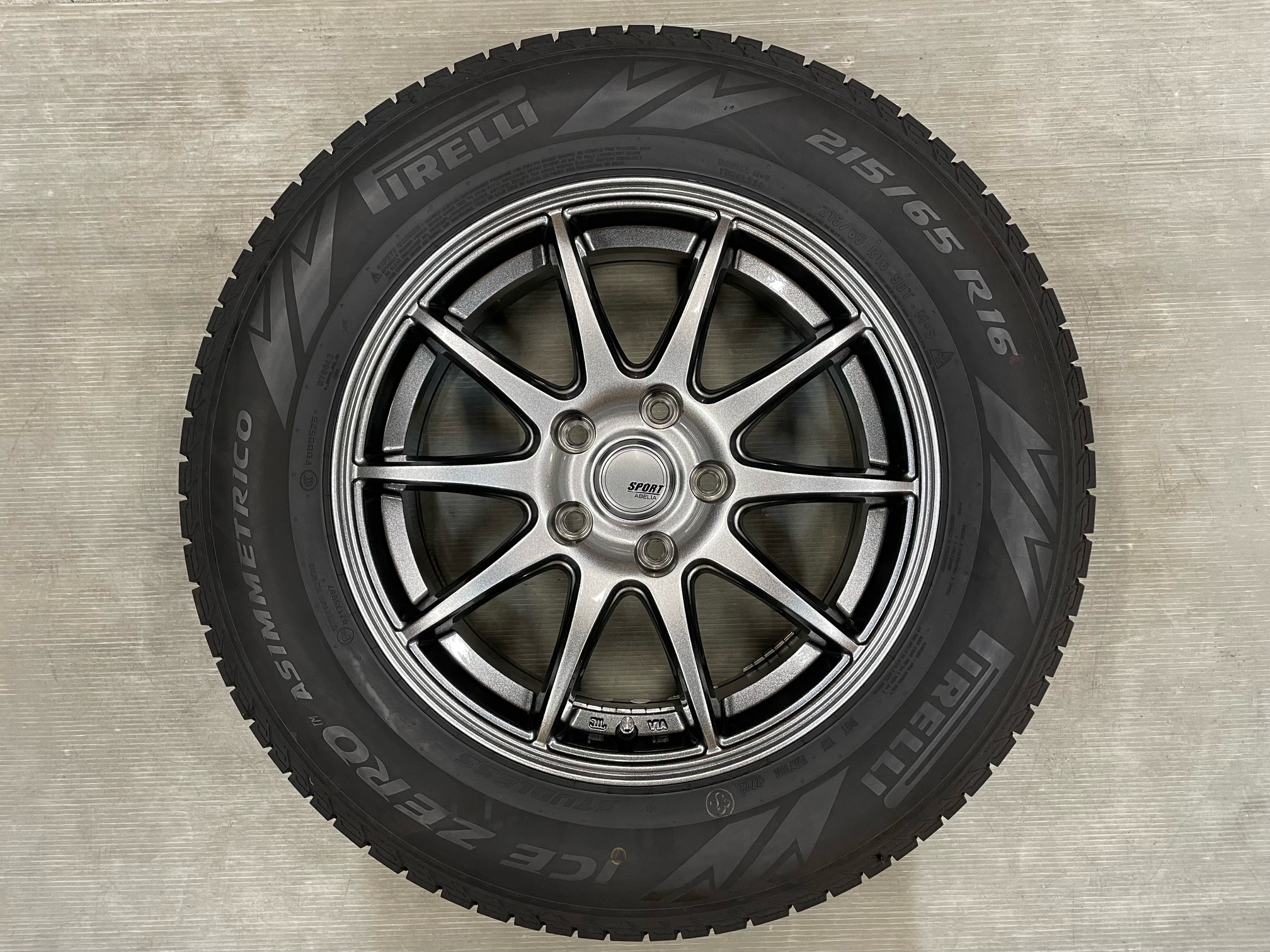 TireBox Sendai | 4本税込価格￥69300- アルファード 215/65R16 ピレリ