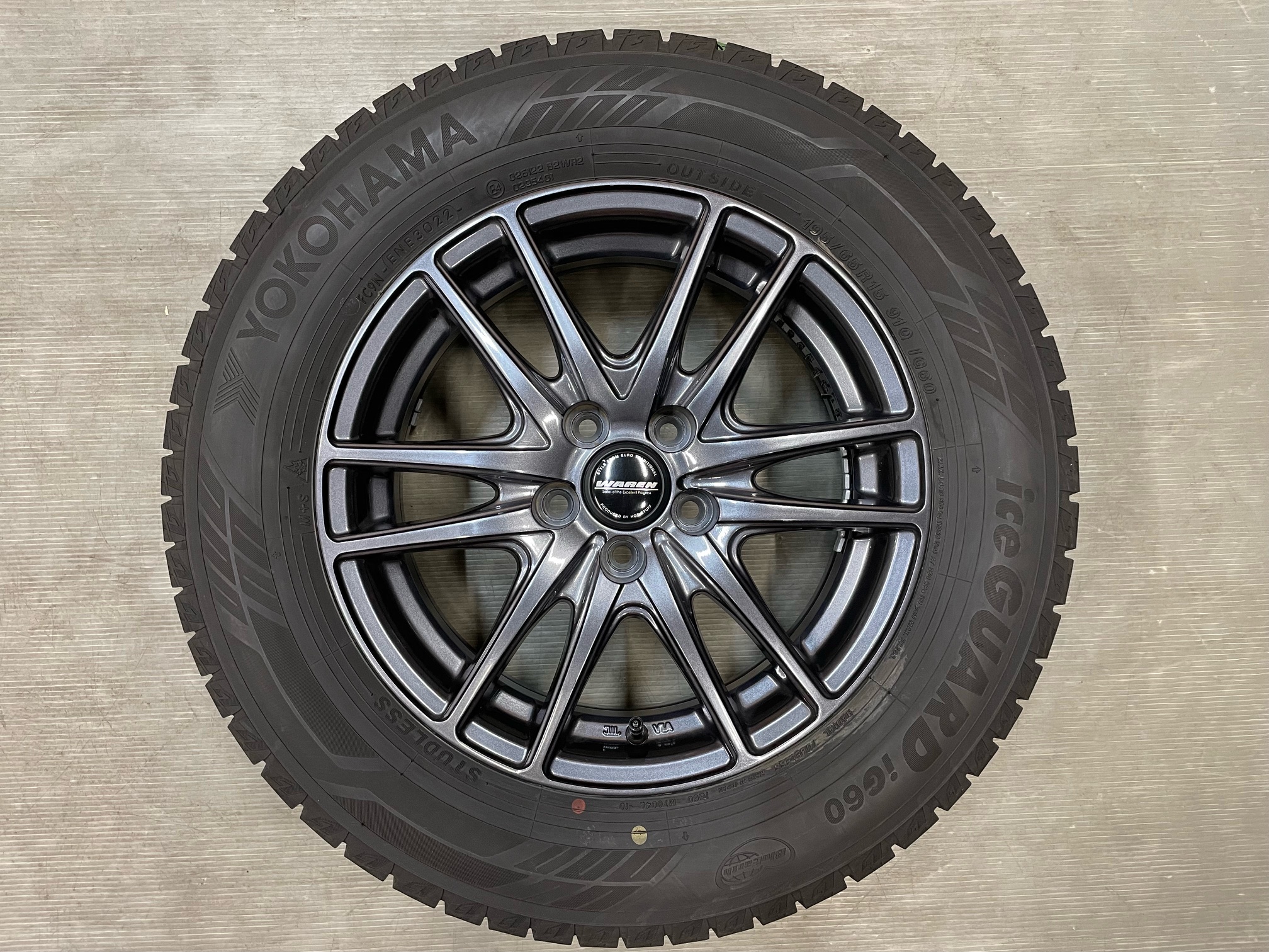 TireBox Sendai | 4本税込価格￥49500- プリウスなど 195/65R15