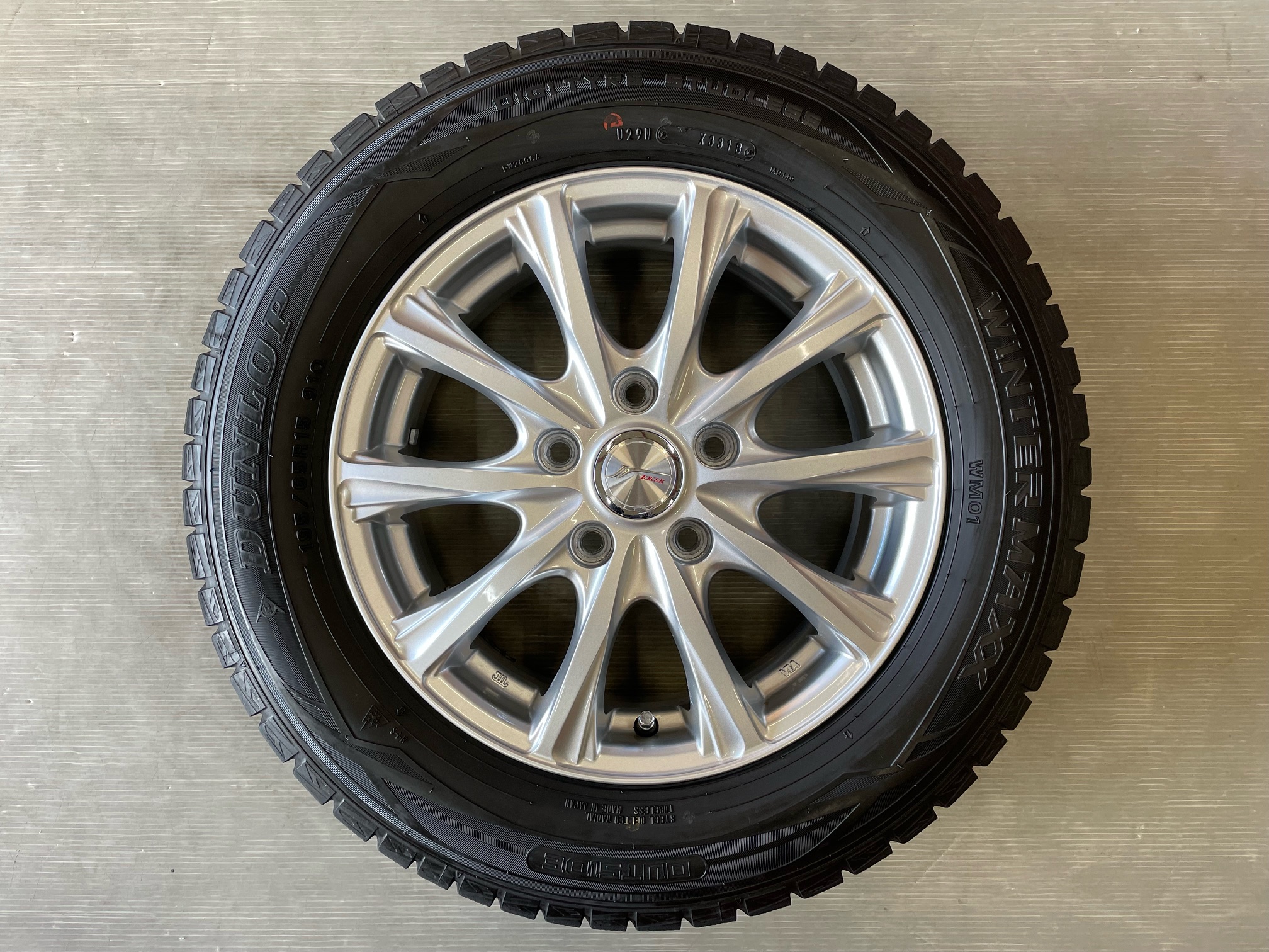 TireBox Sendai | 4本税込価格￥25300- ノア ヴォクシーなど 195/65R15